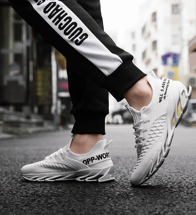 Mulat Hyperlift Sneakers - White