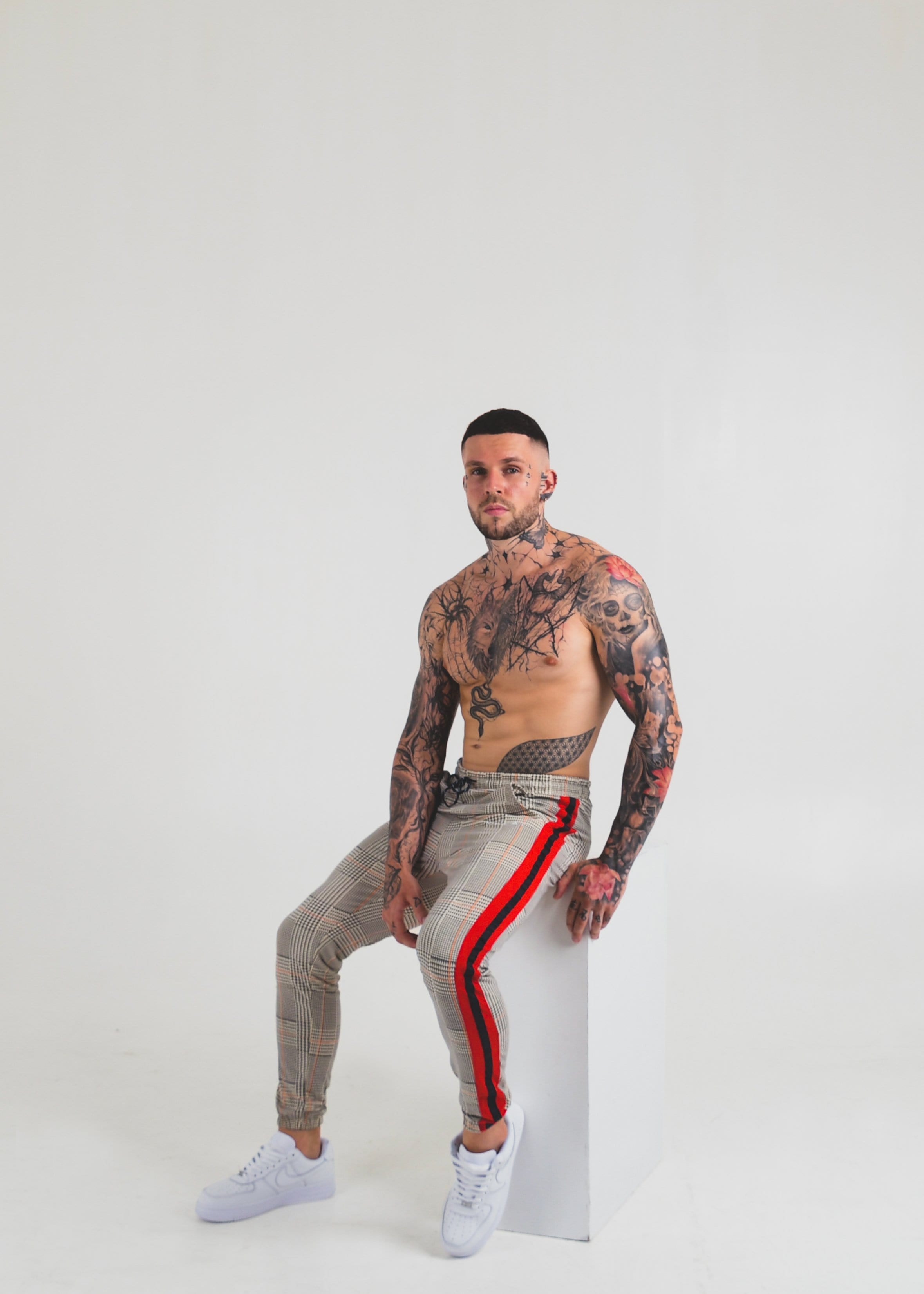 Mulat Mulat Athleisure Joggers - Khaki