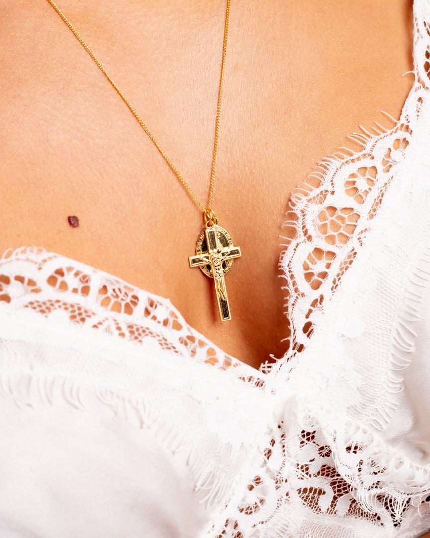 Virgin Mary Gold Pendant - Mulat